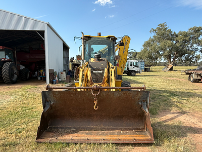 WB 97R-5 KOMATSU BACKHOE 1.jpeg